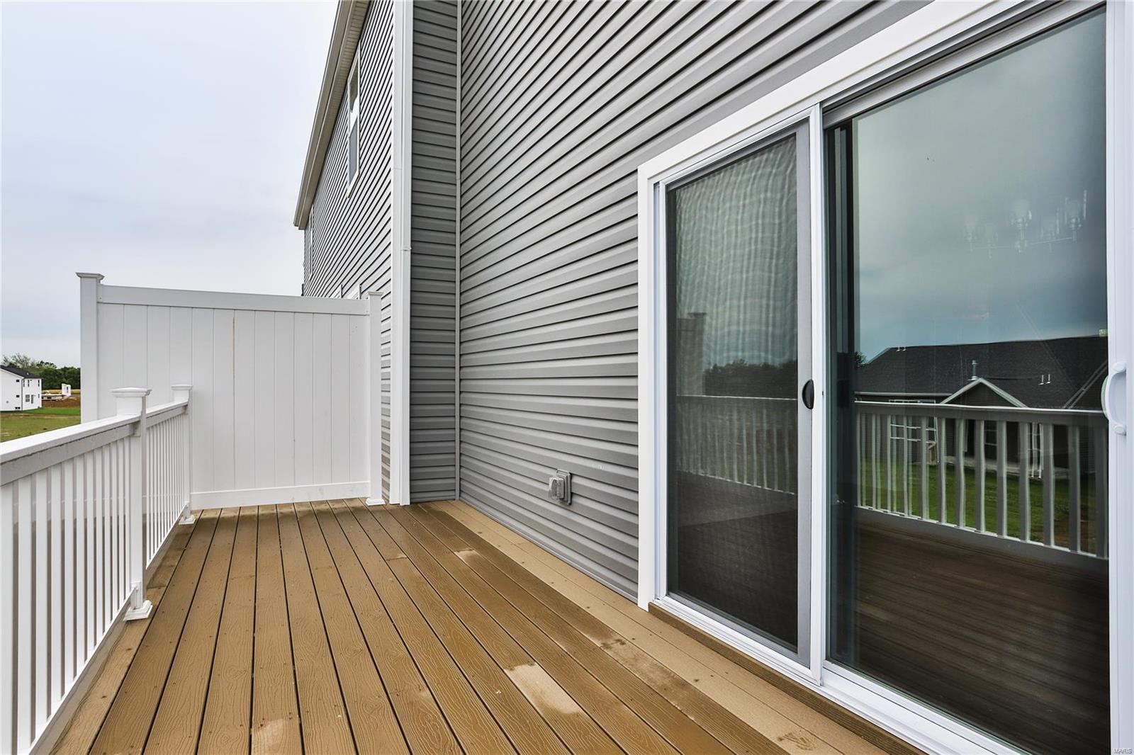 129 Wellspring Drive St. Charles, MO 63303 - Photo 9 of 36