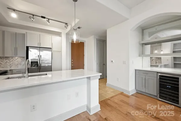 $2,838 | 125 West Tremont Avenue, Unit A1D, Charlotte, NC 28203