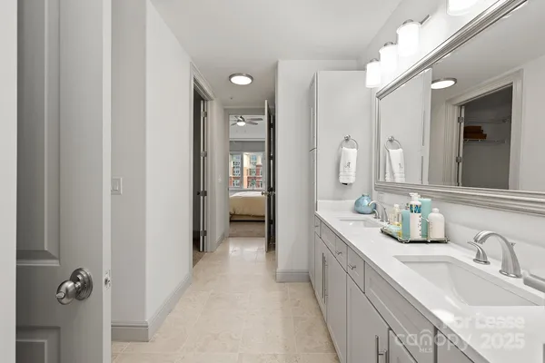 $2,838 | 125 West Tremont Avenue, Unit A1D, Charlotte, NC 28203