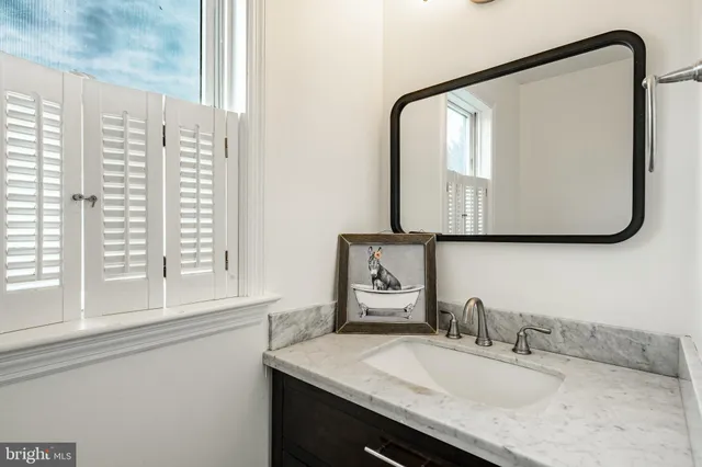 $650,000 | 683 Cloverfield Drive, Narvon, PA 17555