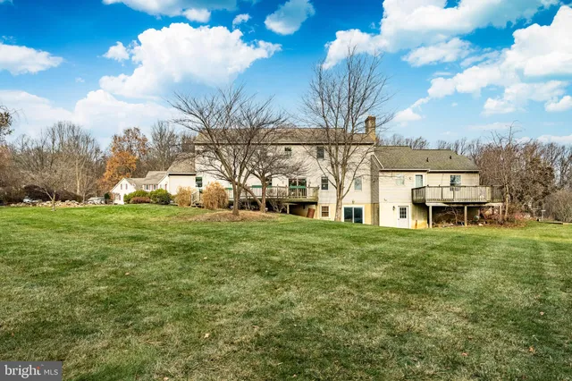 $650,000 | 683 Cloverfield Drive, Narvon, PA 17555