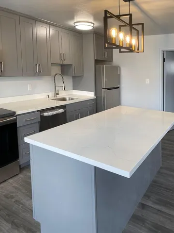 $2,500,000 | 693 San Bruno Avenue, Brisbane, CA 94005