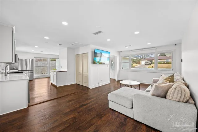 $329,000 | 2521 Tomlinson Road, Pensacola, FL 32526