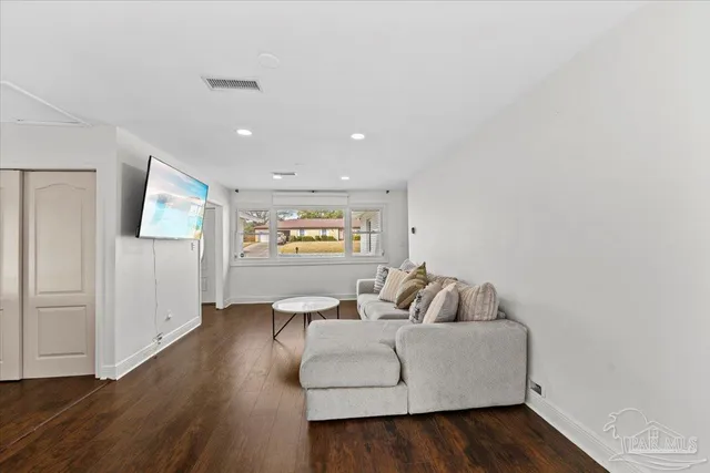 $329,000 | 2521 Tomlinson Road, Pensacola, FL 32526