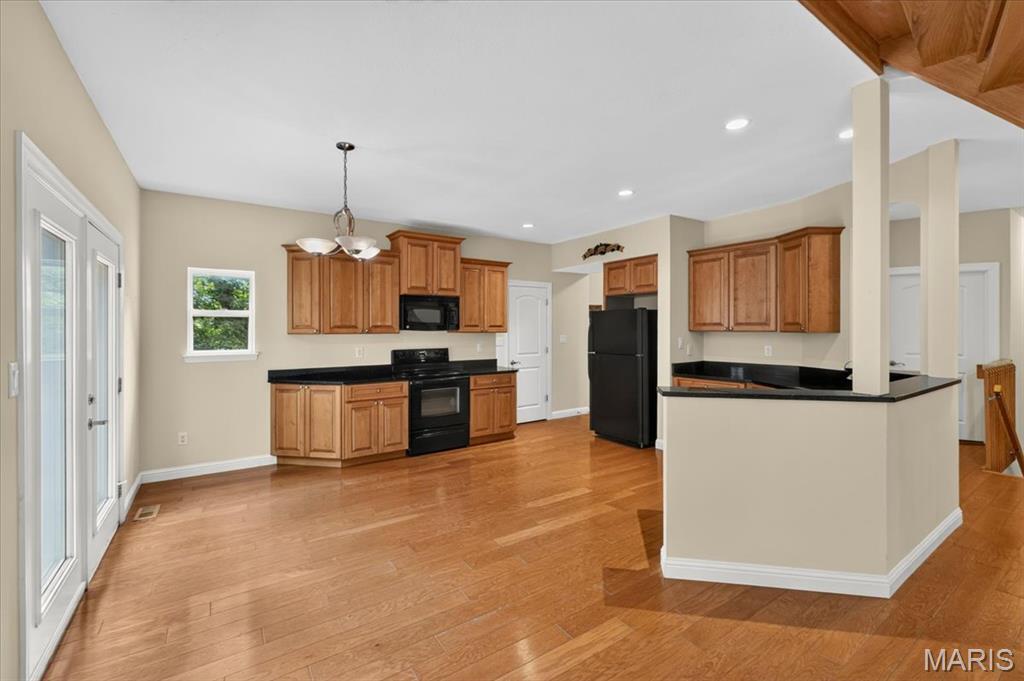 1549 Paradise Valley Drive High Ridge, MO 63049 - Photo 7 of 37