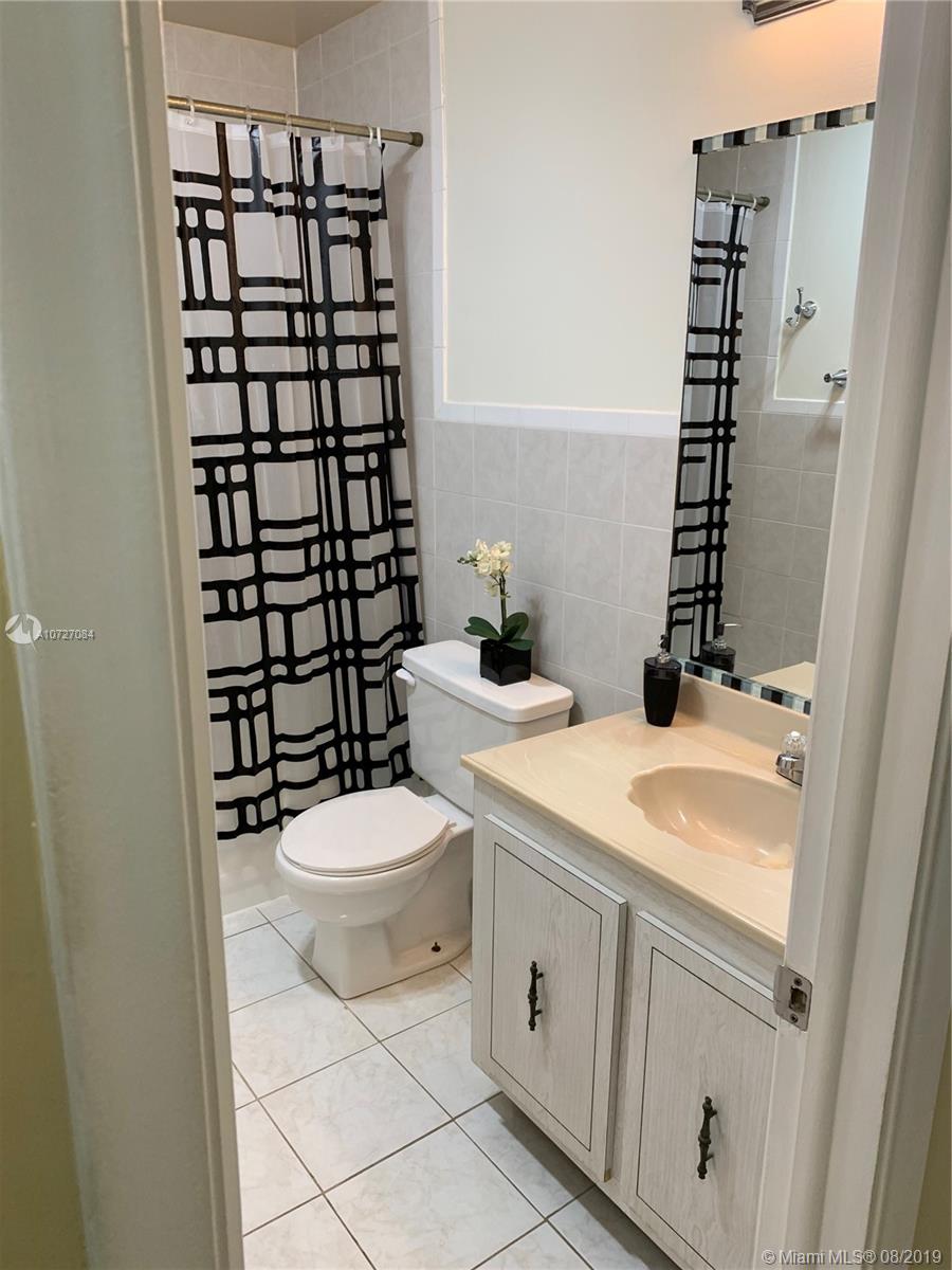 4016 Del Rio Way Sunrise, FL 33351 - Photo 12 of 21 Gallery Image 12
