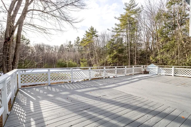 a view of a tennis court