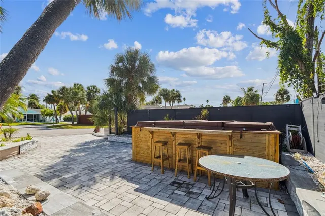 $975,000 | 760 Bohenia Circle, Clearwater Beach, FL 33767