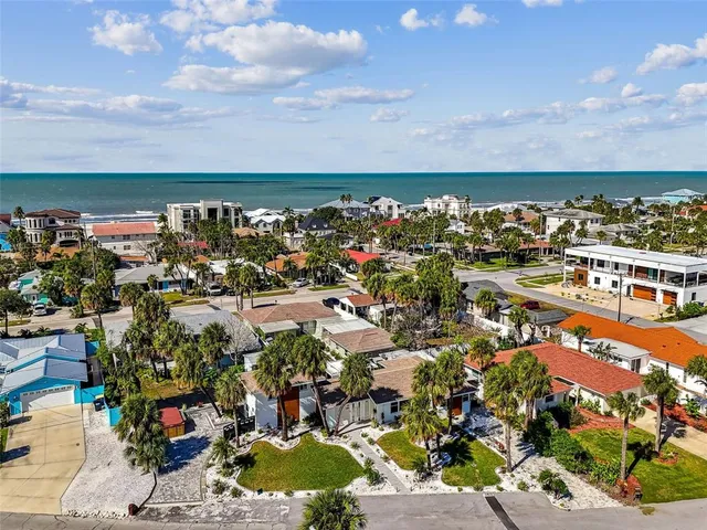 $975,000 | 760 Bohenia Circle, Clearwater Beach, FL 33767