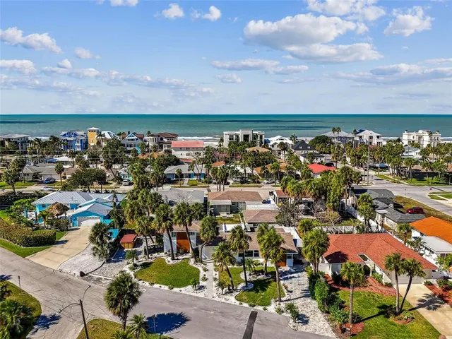 $975,000 | 760 Bohenia Circle, Clearwater Beach, FL 33767