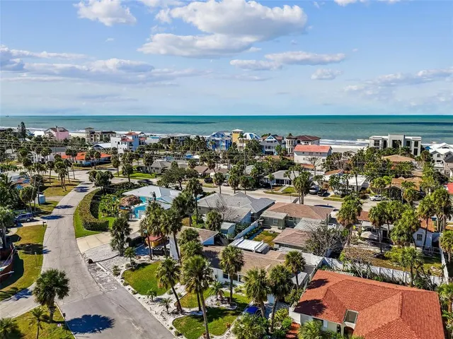 $975,000 | 760 Bohenia Circle, Clearwater Beach, FL 33767