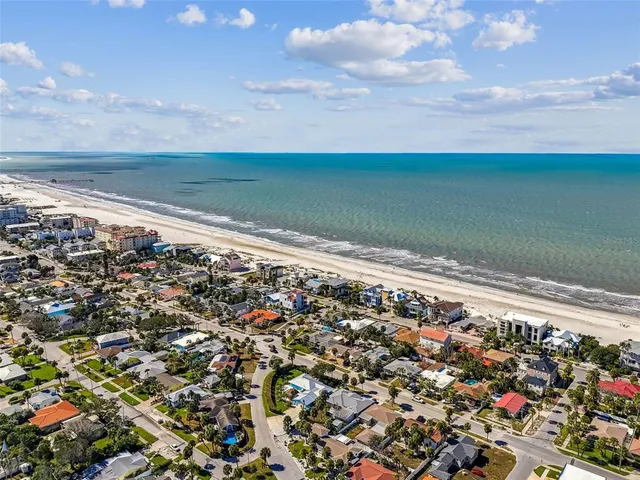 $975,000 | 760 Bohenia Circle, Clearwater Beach, FL 33767