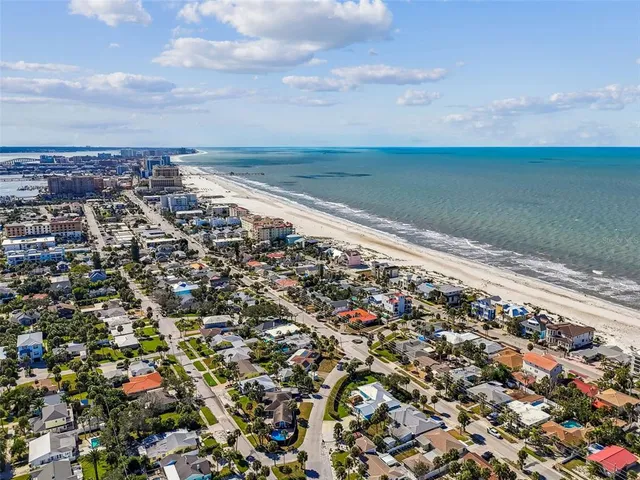 $975,000 | 760 Bohenia Circle, Clearwater Beach, FL 33767