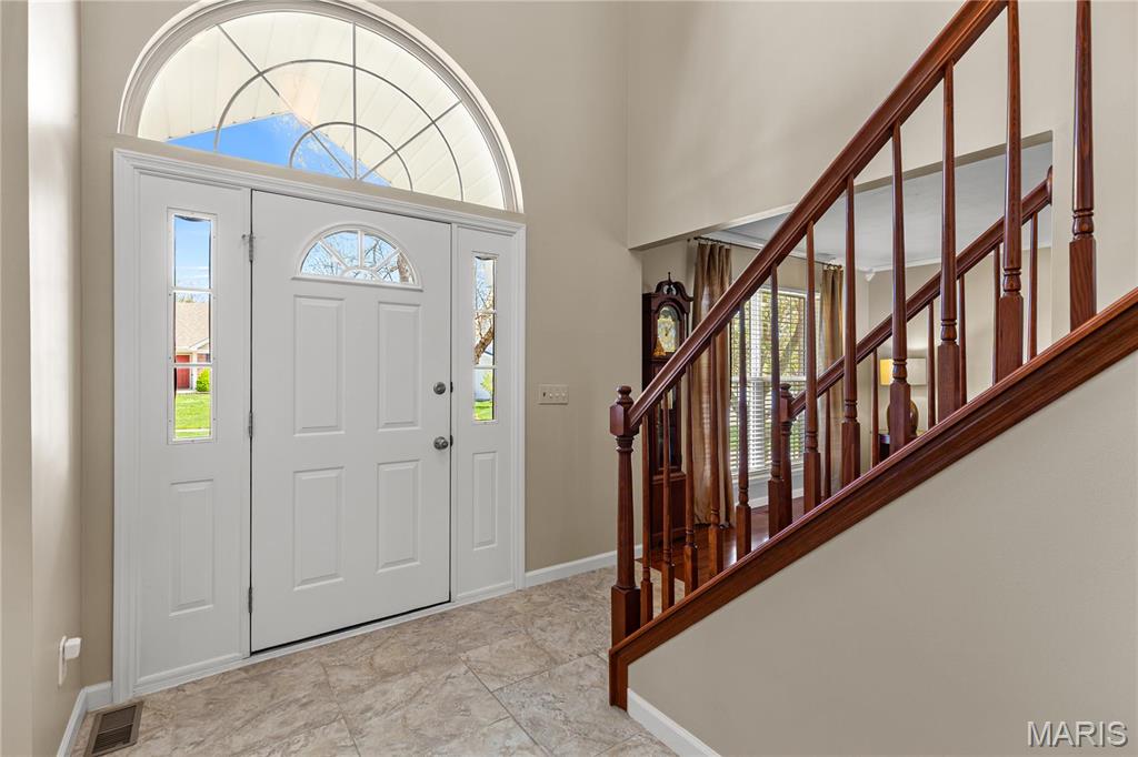 711 Preston Downs St. Peters, MO 63376 - Photo 7 of 36