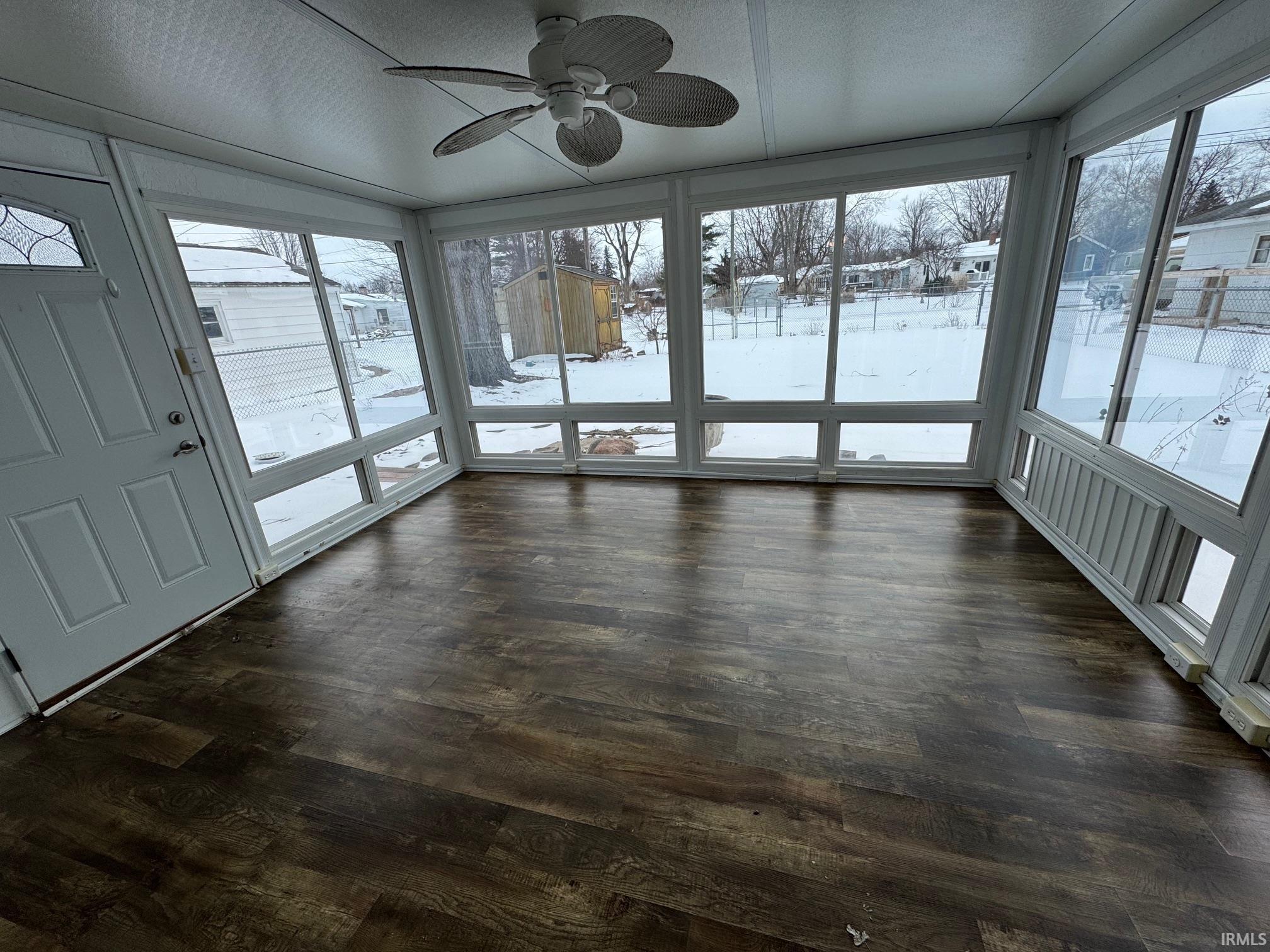 1109 Jackson Boulevard Rochester, IN 46975 - Photo 5 of 10