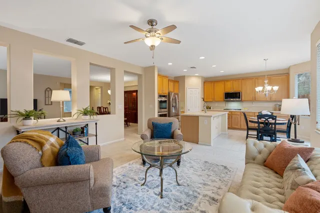 $589,900 | 3362 Mas Amilos Way, Sacramento, CA 95835