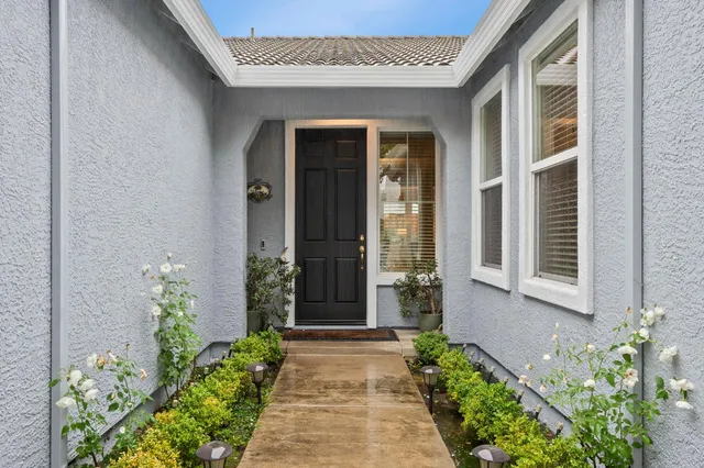 $589,900 | 3362 Mas Amilos Way, Sacramento, CA 95835