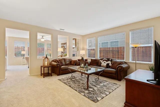 $589,900 | 3362 Mas Amilos Way, Sacramento, CA 95835