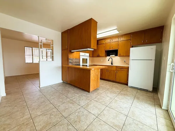 $900 | 12243 North 112th Lane, Youngtown, AZ 85363