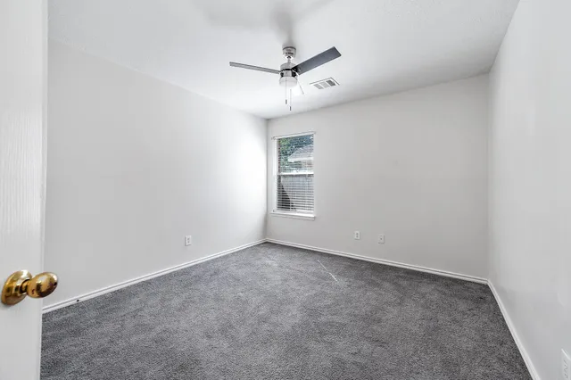 $2,300 | 3347 Pebble Beach Lane, Pearland, TX 77584