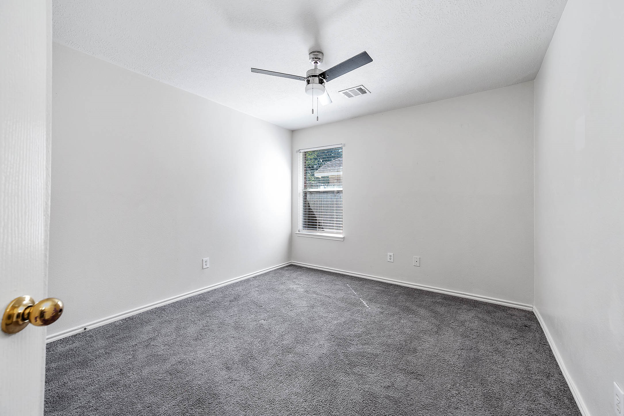 3347 Pebble Beach Lane Pearland, TX 77584 - Photo 17 of 31