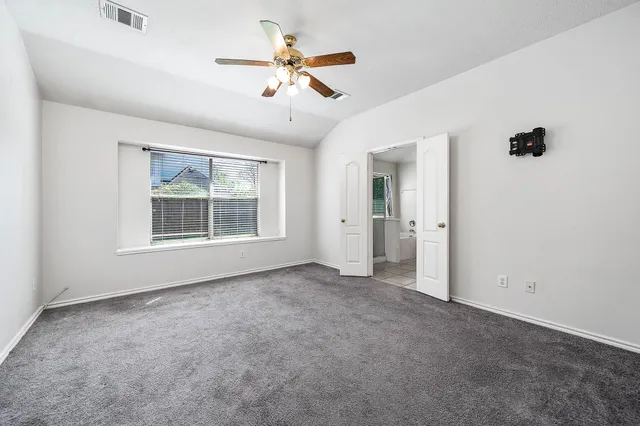 $2,300 | 3347 Pebble Beach Lane, Pearland, TX 77584