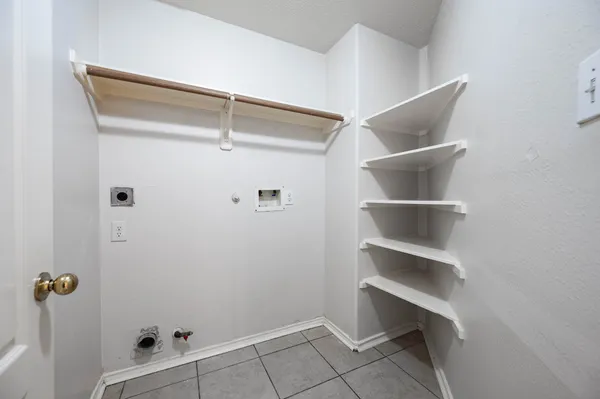 $2,200 | 3347 Pebble Beach Lane, Pearland, TX 77584