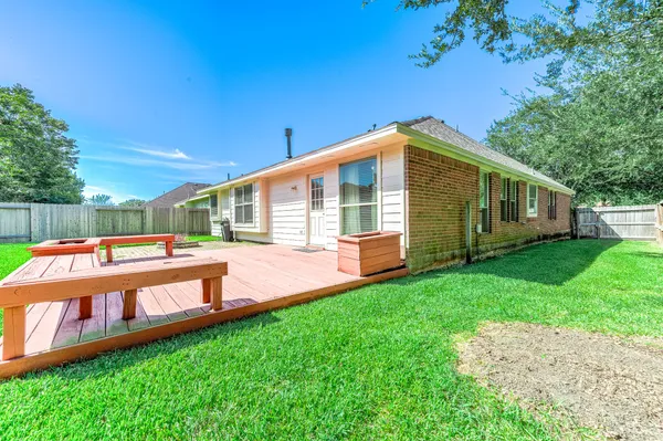 $2,200 | 3347 Pebble Beach Lane, Pearland, TX 77584