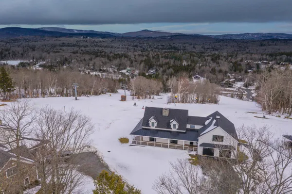 $4,087,000 | 22 Stag's Leap Lane, Wilmington, VT 05363