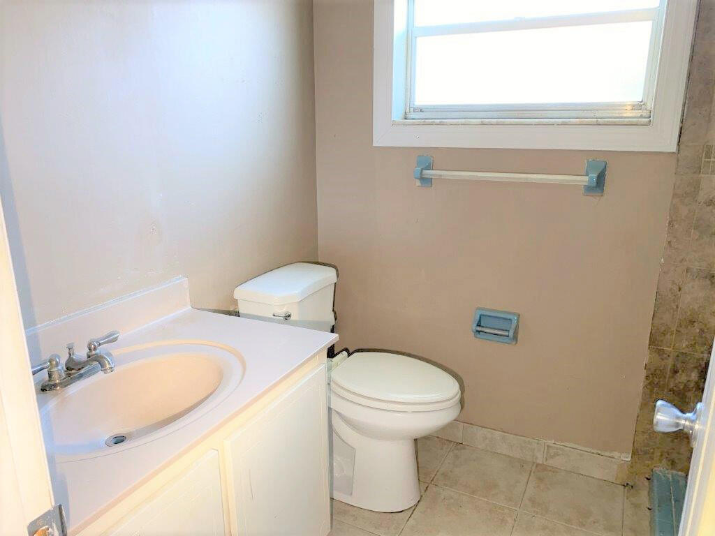 22751 Southwest 55th Avenue Boca Raton, FL 33433 - Photo 31 of 31 Bathroom