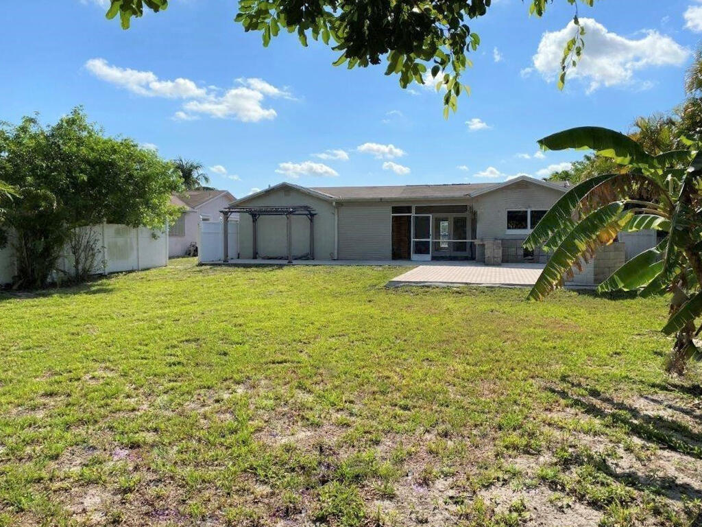 22751 Southwest 55th Avenue Boca Raton, FL 33433 - Photo 5 of 31 Rear