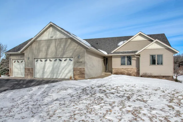 $500,000 | 17237 River View Lane Southeast, Big Lake, MN 55309