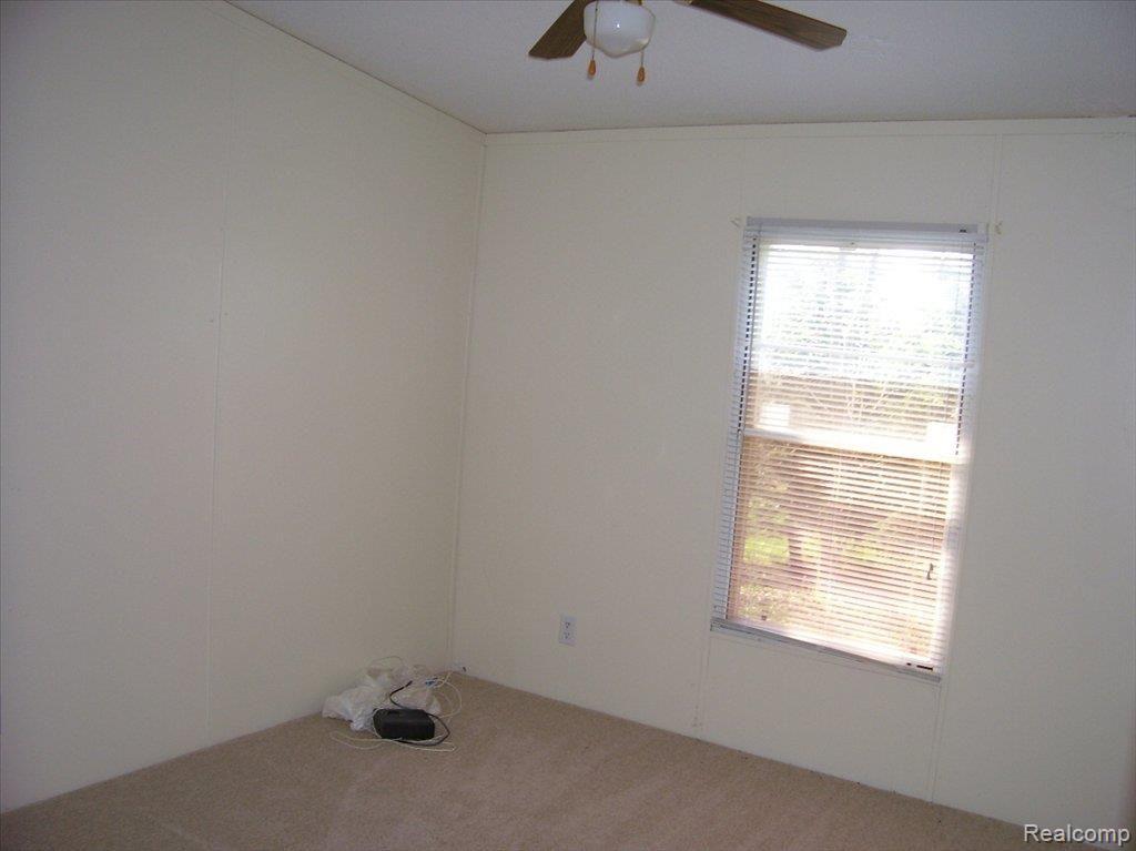 8533 Rumph Road Silverwood, MI 48760 - Photo 6 of 14 100_2733