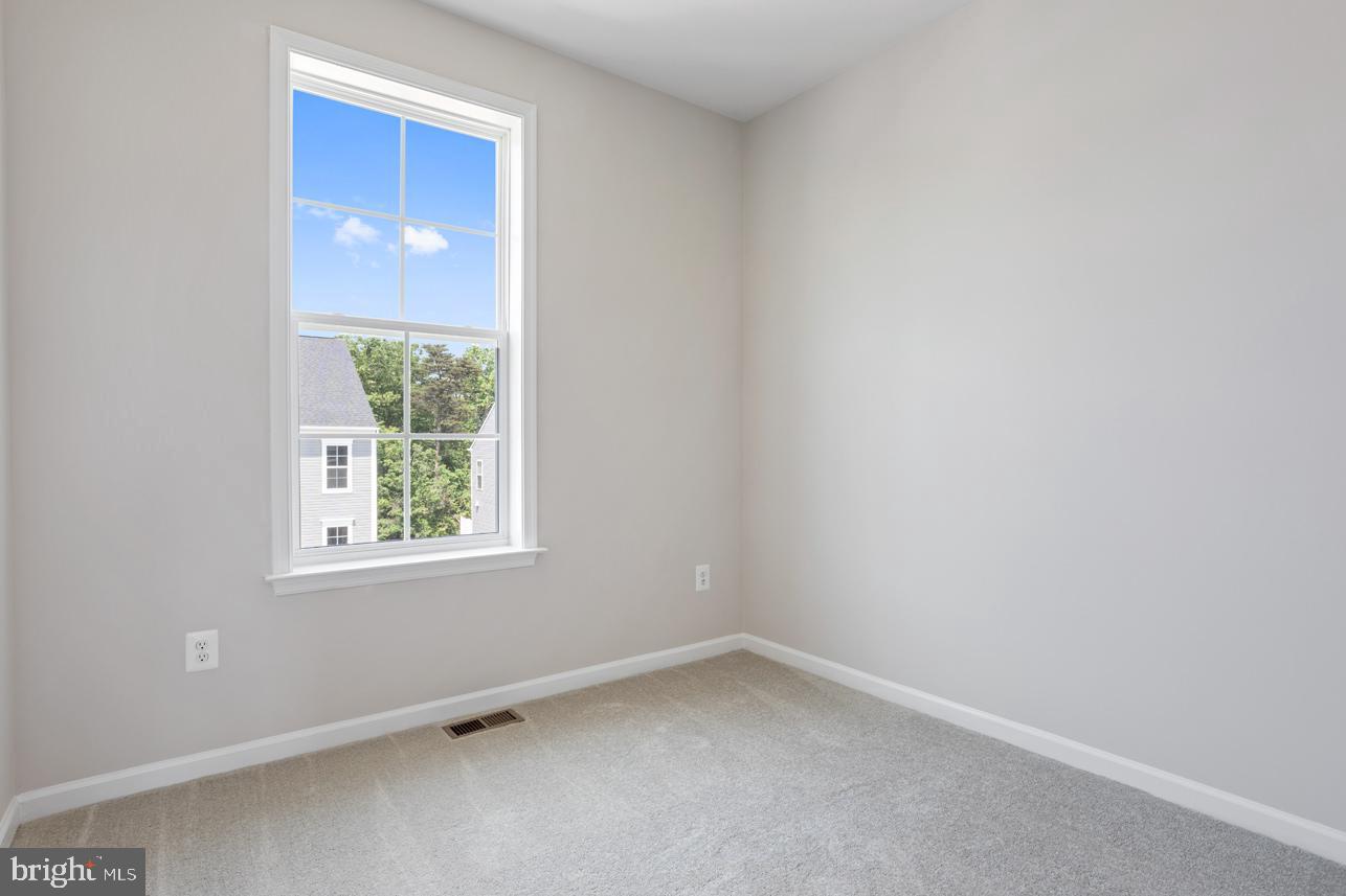 1031 Overlook Loop Laurel, MD 20707 - Photo 20 of 38