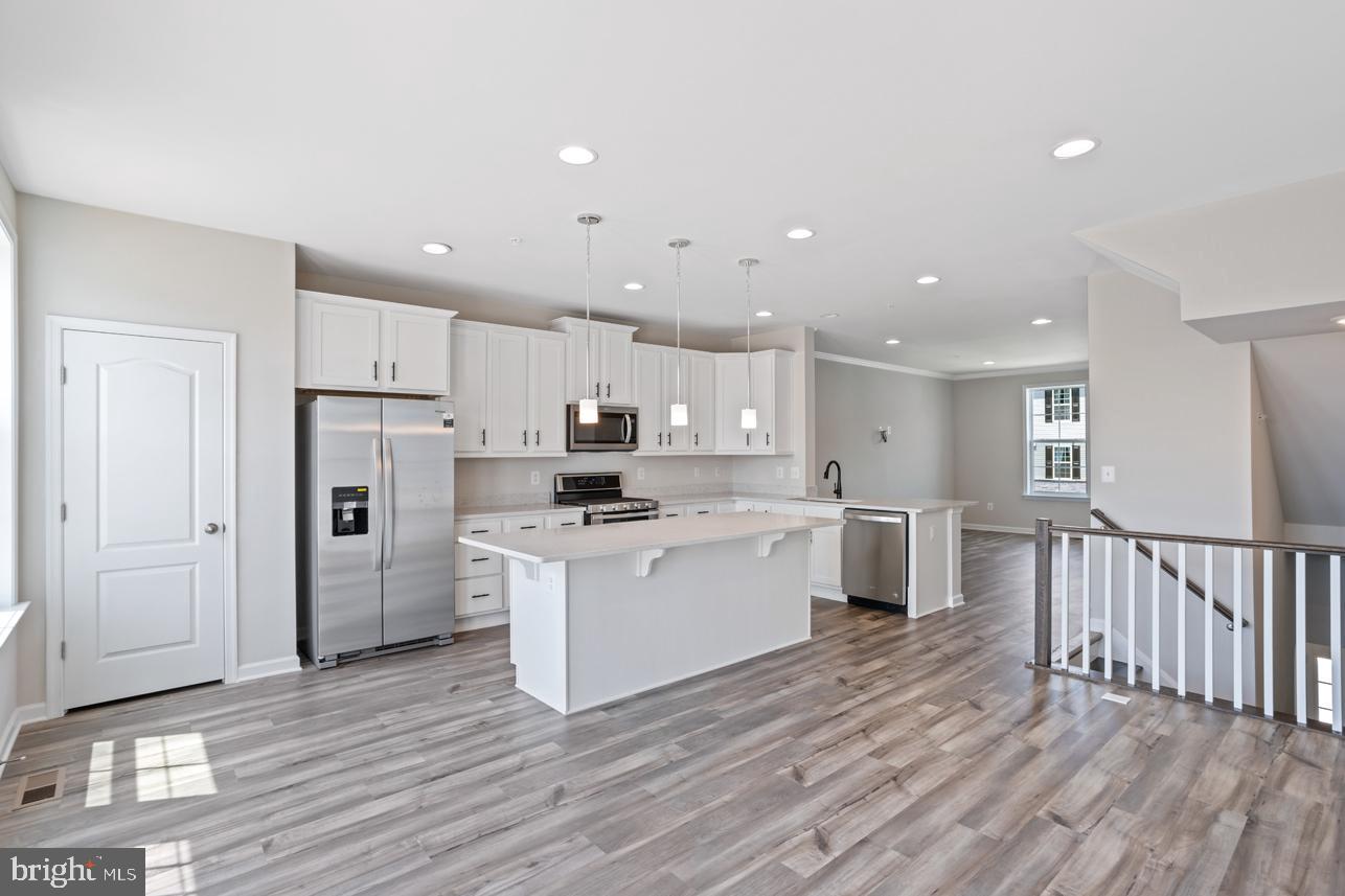 1031 Overlook Loop Laurel, MD 20707 - Photo 7 of 38