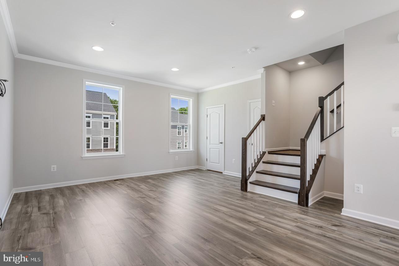 1031 Overlook Loop Laurel, MD 20707 - Photo 8 of 38