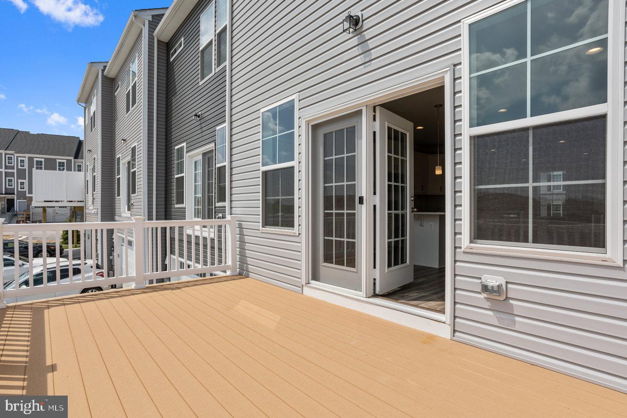 1031 Overlook Loop Laurel, MD 20707 - Photo 9 of 38