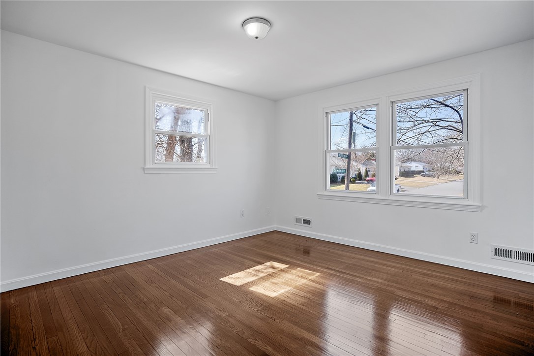 10 Ormond Drive East Providence, RI 02915 - Photo 12 of 21