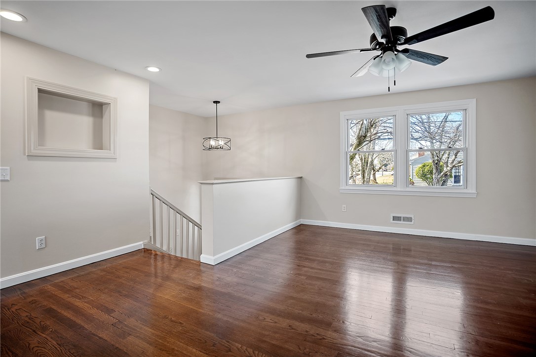 10 Ormond Drive East Providence, RI 02915 - Photo 6 of 21