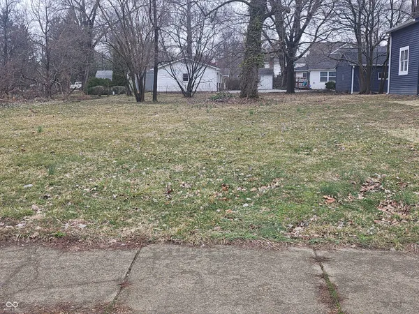 $60,000 | 210 Douglas Street, Greenfield, IN 46140