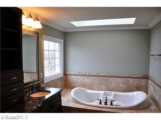 493 Bailey Road Advance, NC 27006 - Photo 11 of 16 Master Bath/Spa.