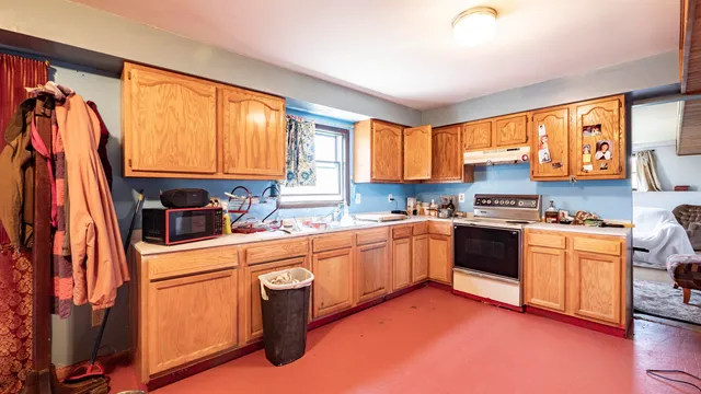 $899,999 | E4347 East Gate Drive, Waupaca, WI 54981