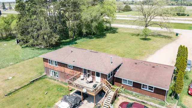 $899,999 | E4347 East Gate Drive, Waupaca, WI 54981
