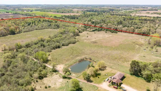 $899,999 | E4347 East Gate Drive, Waupaca, WI 54981