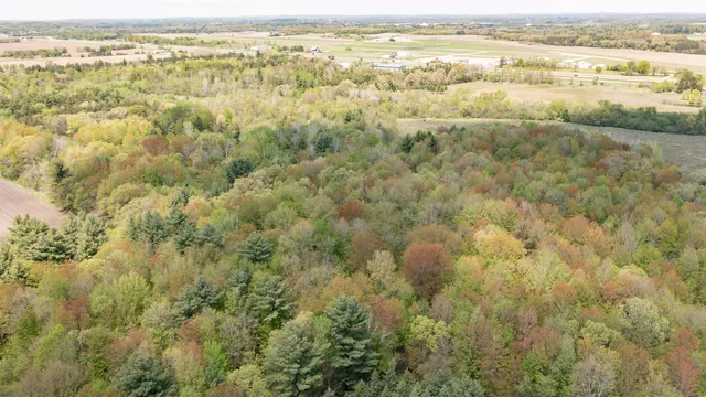 $899,999 | E4347 East Gate Drive, Waupaca, WI 54981