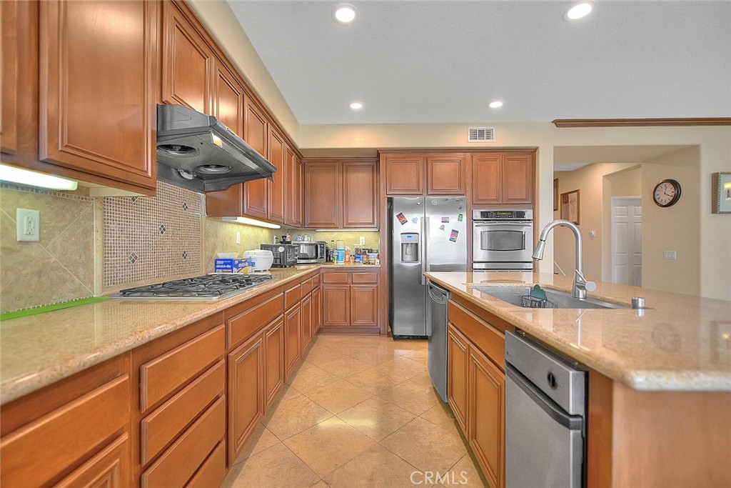 20750 Sardinia Way Porter Ranch, CA 91326 - Photo 15 of 41