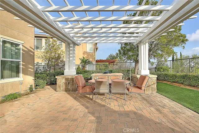 $1,320,000 | 20750 Sardinia Way, Porter Ranch, CA 91326