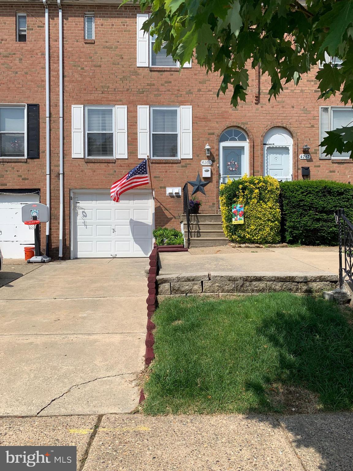 4260 Deerpath Lane Philadelphia, PA 19154 - Photo 2 of 39