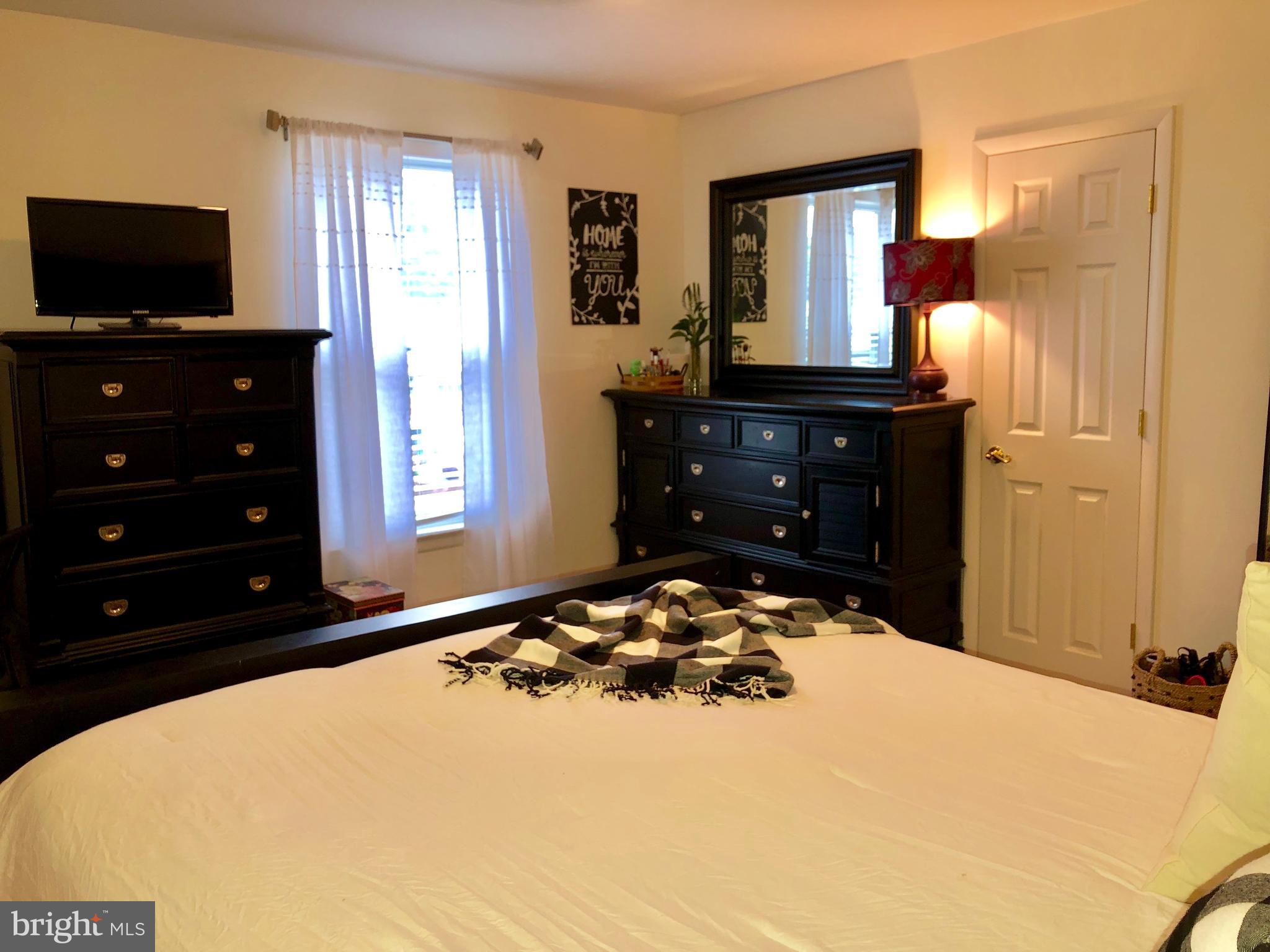 4260 Deerpath Lane Philadelphia, PA 19154 - Photo 17 of 39