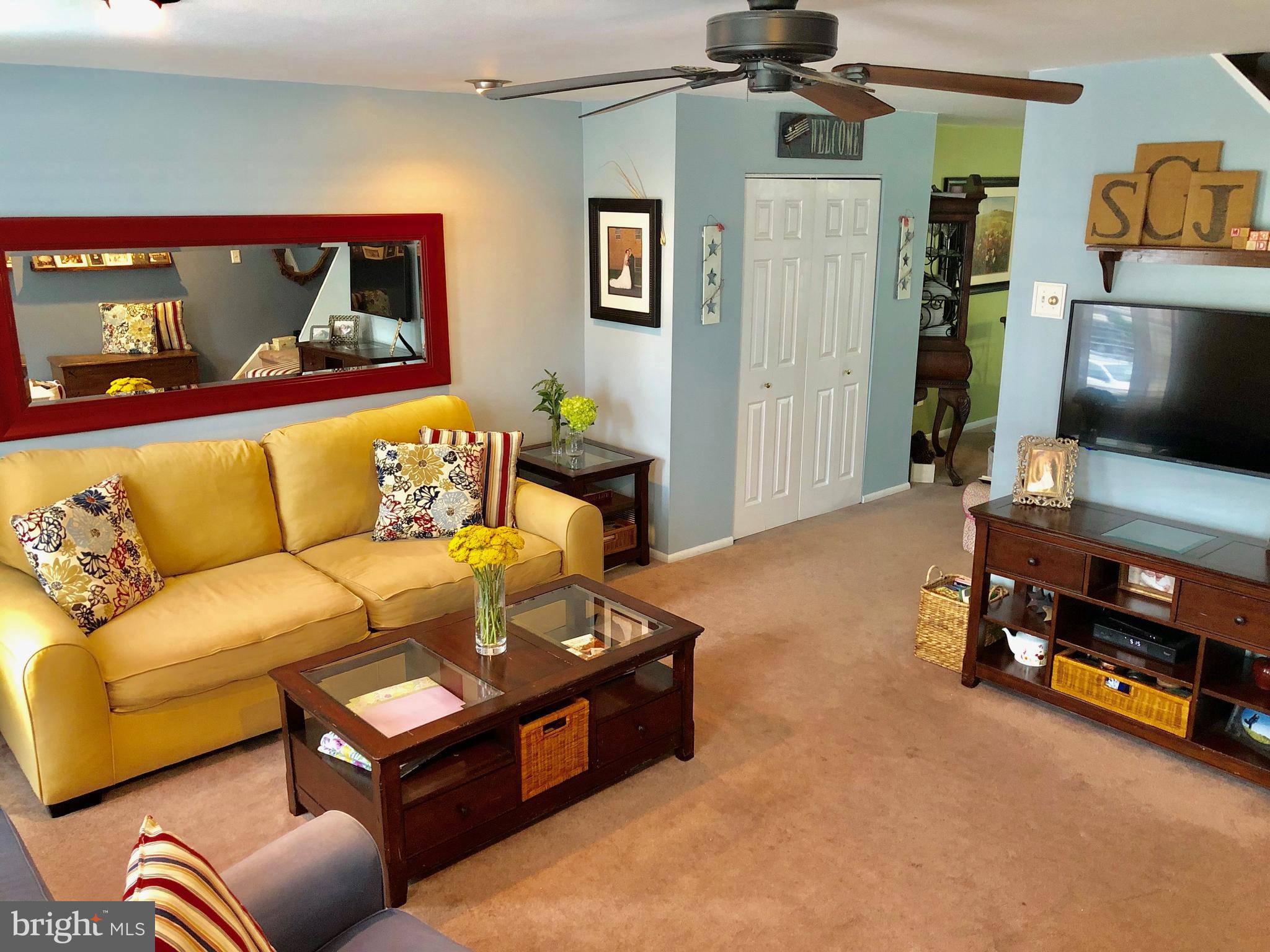 4260 Deerpath Lane Philadelphia, PA 19154 - Photo 3 of 39